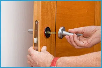 Lock Locksmith Services Springfield, VA 703-574-6794 - 12-changing-locks