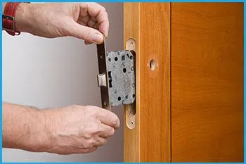 Lock Locksmith Services Springfield, VA 703-574-6794 - 13-new-locks-installation